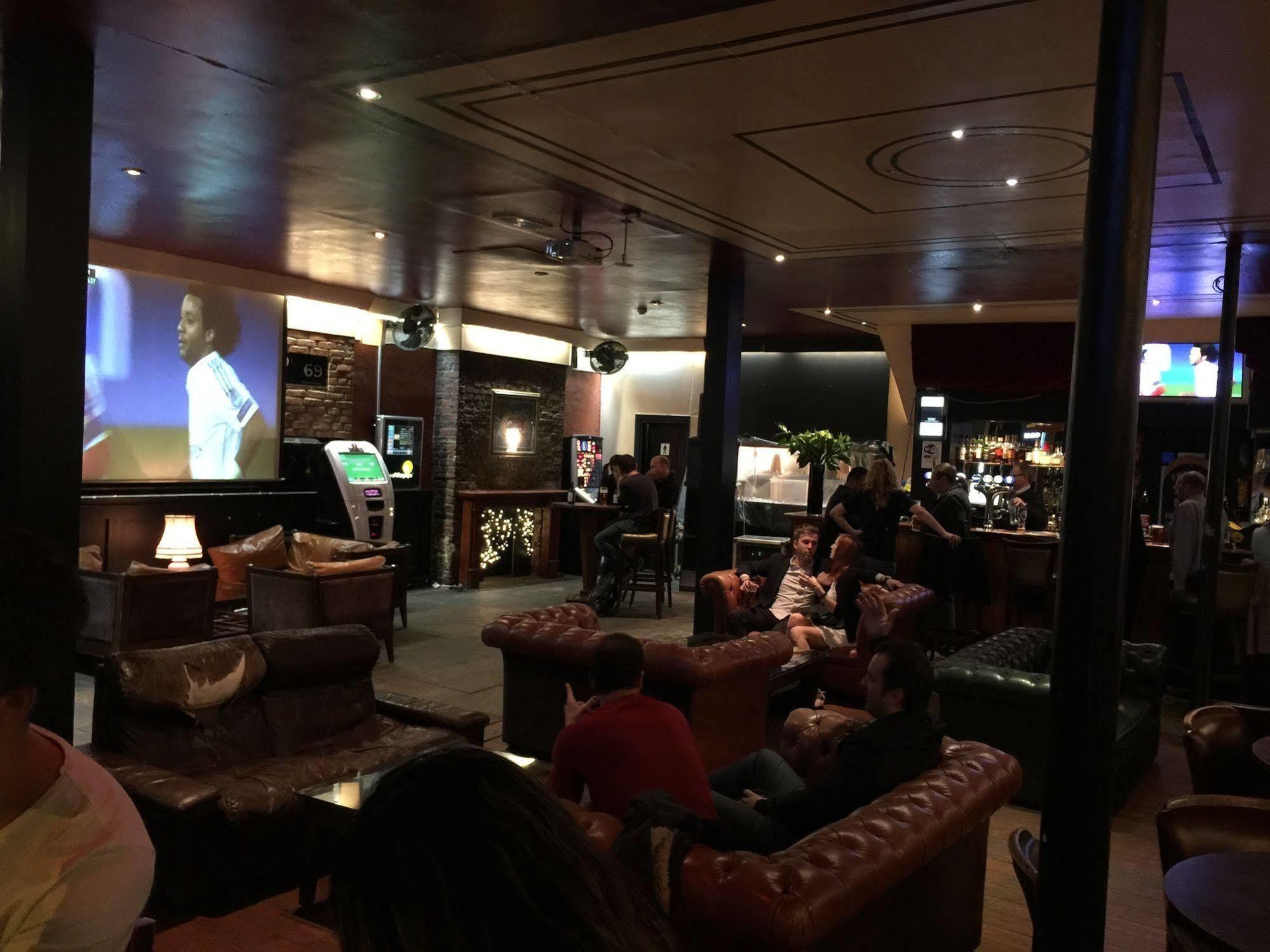 Arsenal Tavern Auberge de jeunesse *